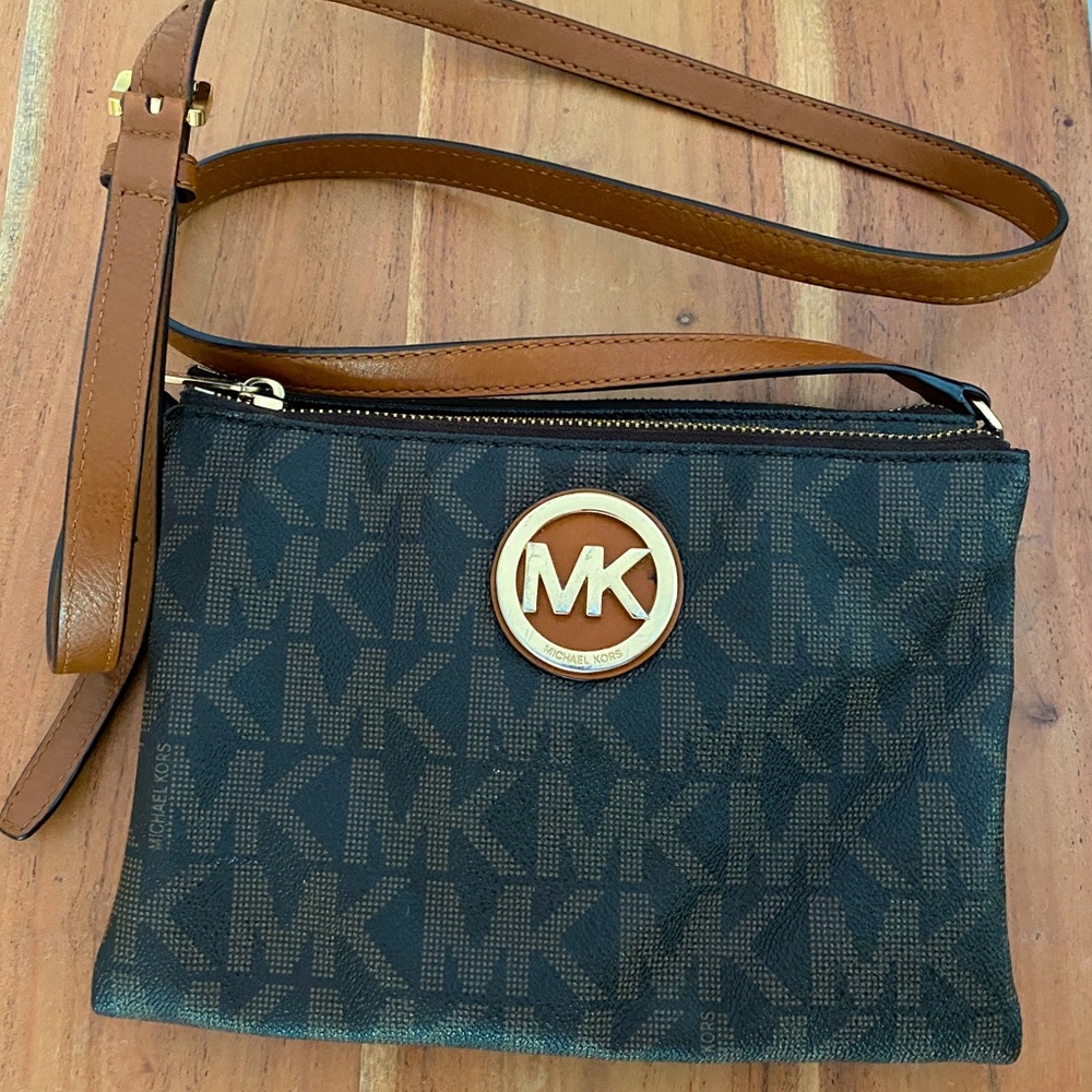Michael Kors Jet Set Brown Logo Crossbody - Double Zip with Snap Closure